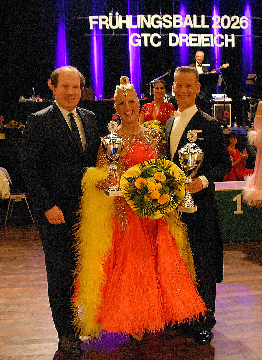 Die Sieger Thomas Langkavel & Sabine Haas mit Bürgermeister Martin Burlon